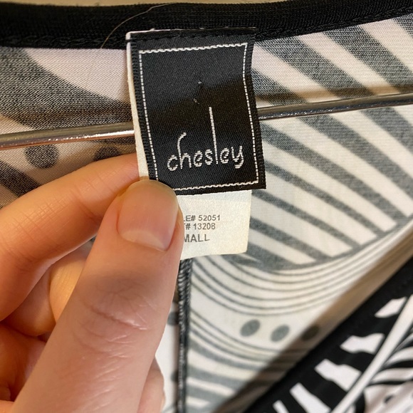 •2/$35• VTG Y2K/Late 90s Black & White Stretchy Bold Patterned Retro Mod Dress - Picture 4 of 6